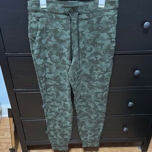 Camo lululemon joggers